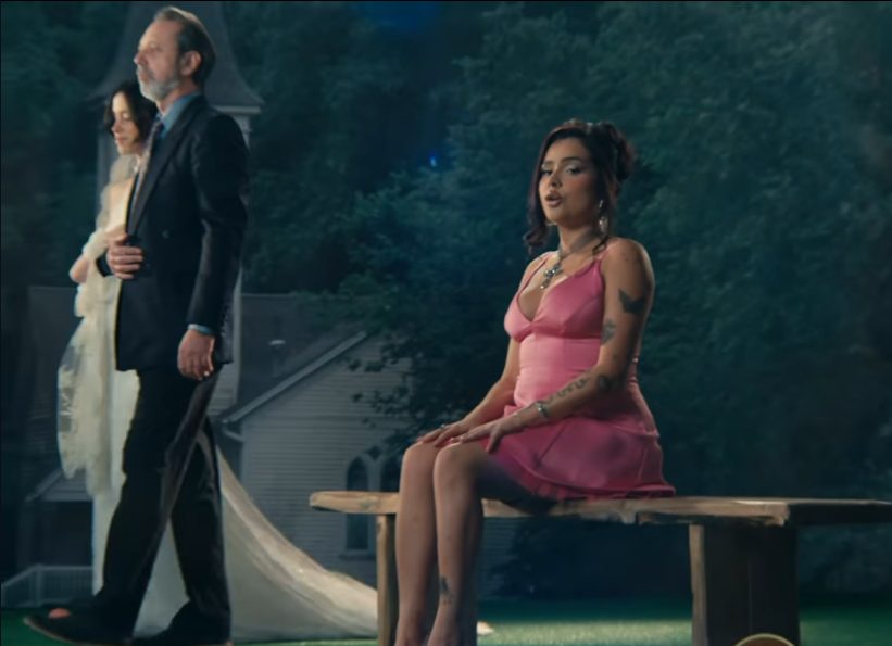 l0rna, Daniela Garsal, Chus Santana – Quien Se Lo Queda Pierde