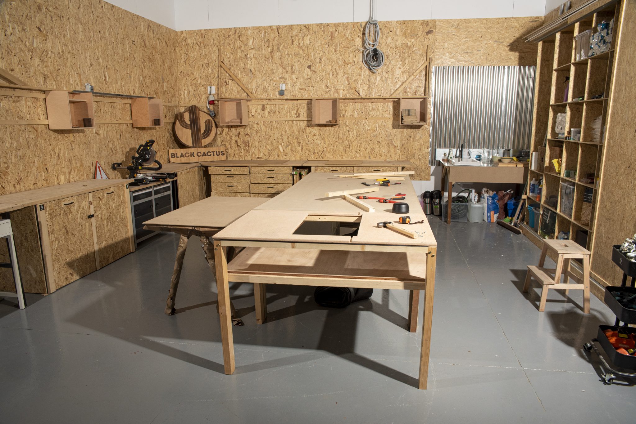 Taller de carpintería para construir decorados
